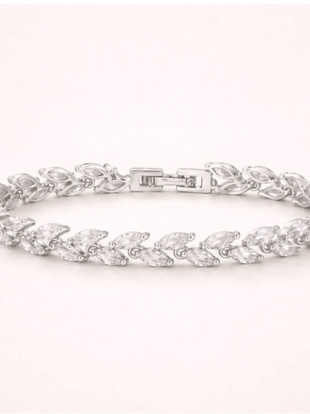 Folia bracelet. Silver Marquise Crystal Tennis Bracelet - Women Jewelry